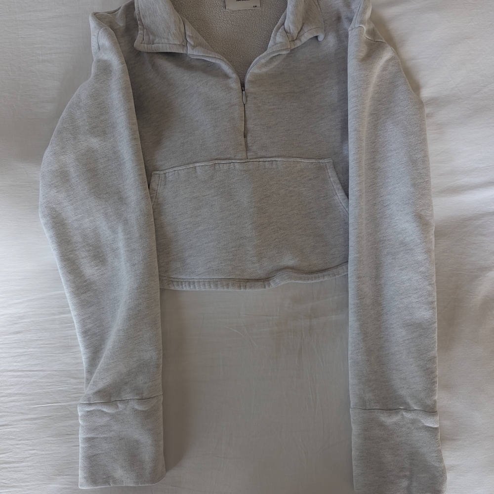 Joah Brown Soft Heather Gray Cropped Sweatshirt